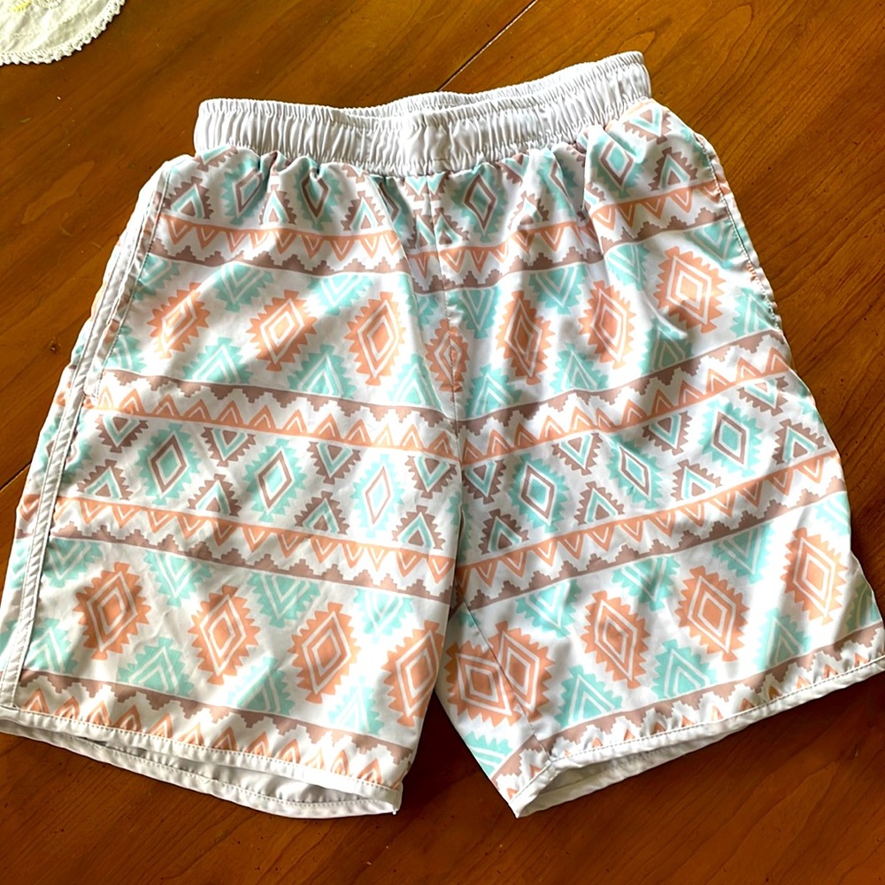 Gym shorts with pockets